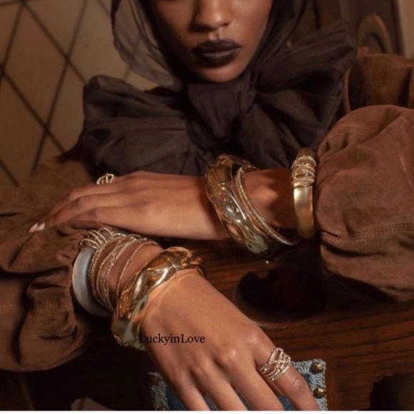 ALEXIS BITTAR • Silver Orbiting
Crystal Encrusted Thorny Lace Ring sz 7 - Picture 11 of 14